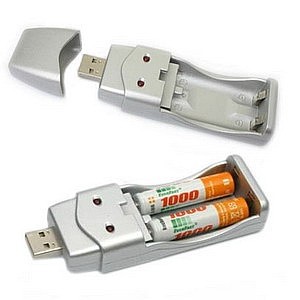 מטען סוללות AA ו-AAA בחיבור USB