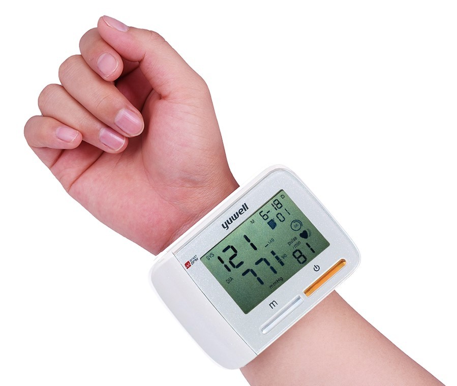 מודד לחץ דם דיגיטלי עם צג LCD – תמונה 2