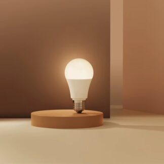מנורה חכמה LED צבעונית עם שליטה קולית ותזמון אישי