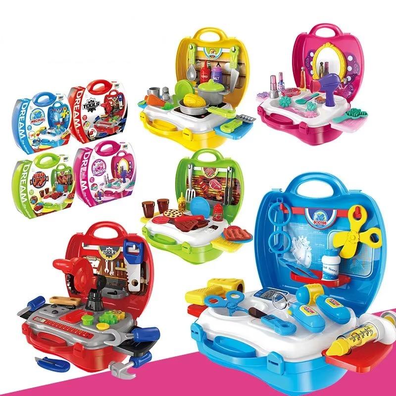 מזוודת משחקים לילדים במגוון סגנונות ודוגמאות צבעוניות - אידיאלית למתנה ולטיולים