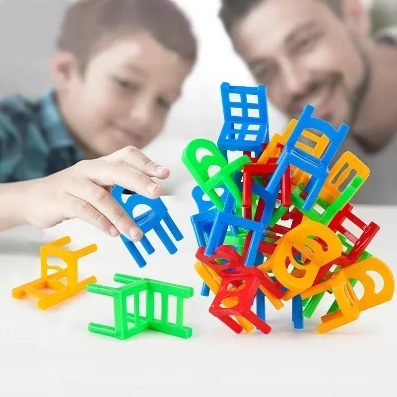משחק בניית מגדל כיסאות משפחתי עם 18 כיסאות צבעוניים – תמונה 2