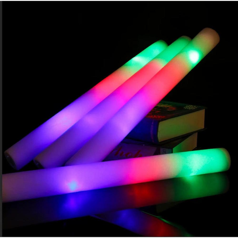 מקלות ספוג עם תאורת LED למסיבות – חבילה של 15 יחידות – תמונה 4
