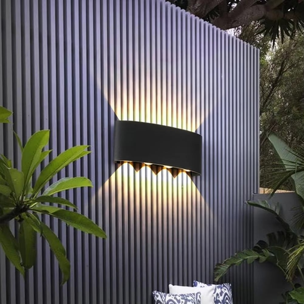 מנורת קיר אפ דאון LED לבן חם IP44 לפנים וחוץ - עיצוב מודרני מוארך