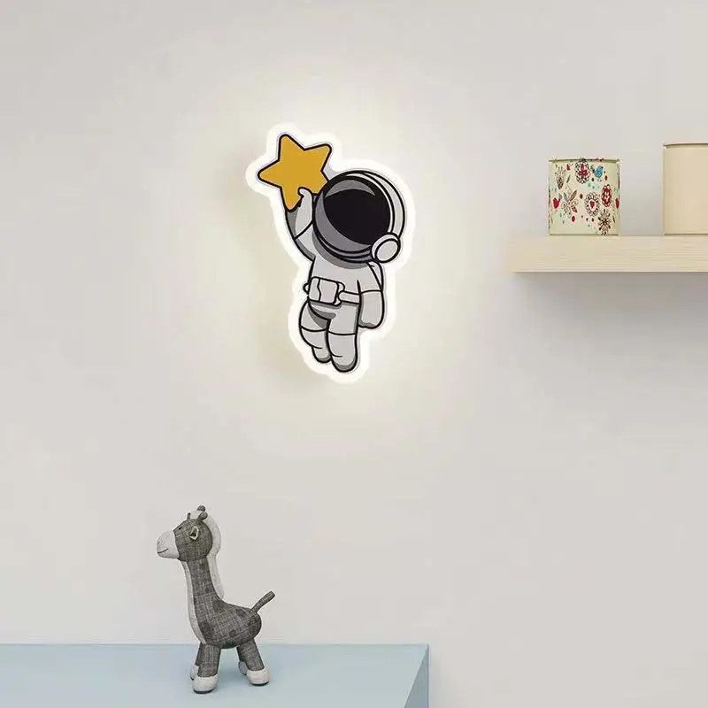 מנורת קיר לד לחדר ילדים צפה בעיצובים קסומים עם 3 רמות תאורה ושלט – תמונה 3